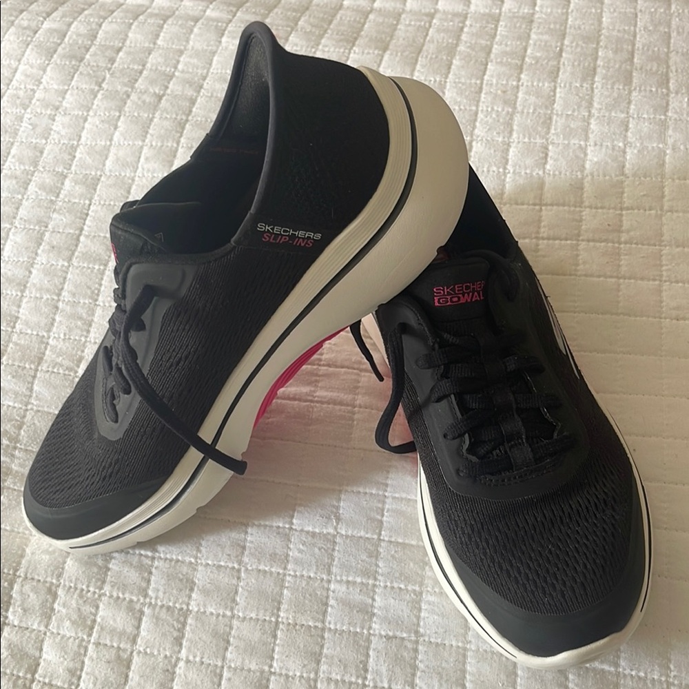 Skechers Arch support slip in Sneakers 9